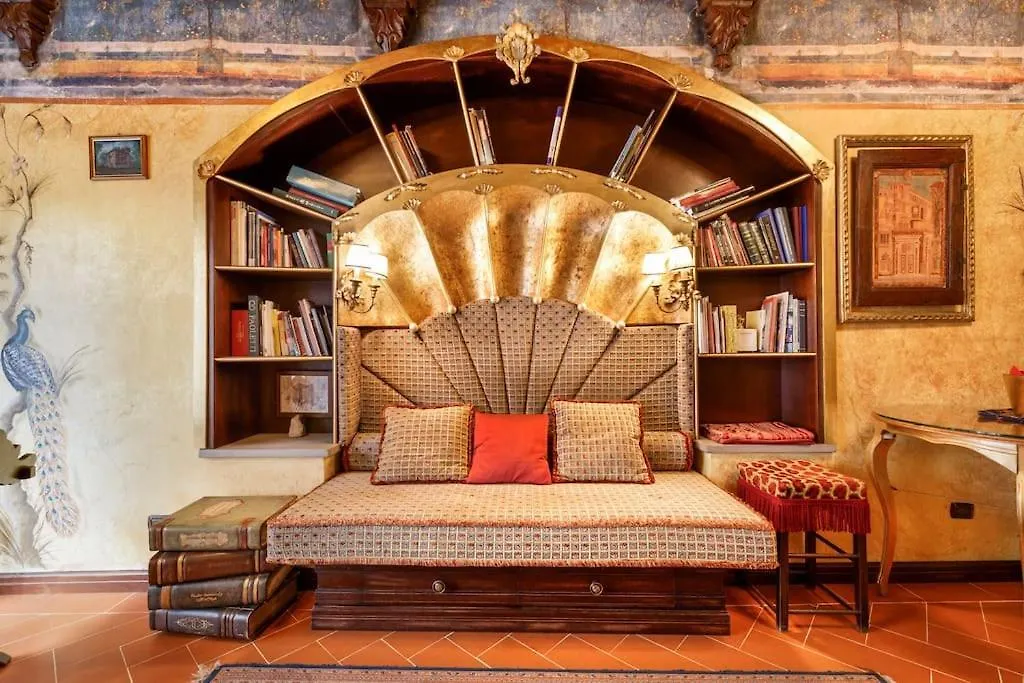 Renaissance Apartment In Historic Building With Duomo Views Florence